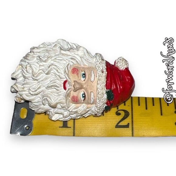 Vintage Santa Claus Brooch - Festive Holiday Cheer - Picture 8 of 11